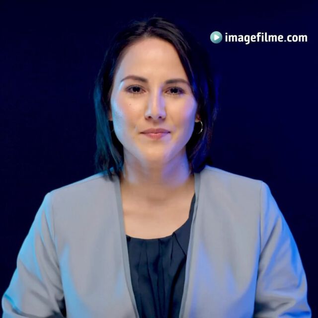 Eure Unternehmensstory verdient das Beste! 🎬✨ Bei imagefilme.con setzen wir auf 6k Kinokameras und bieten als Full Stack Filmproduktion Expertise von der Planung bis zum professionellen Schnitt. 🎥💼 Gebt eurer Marke die Bühne, die sie verdient – vertraut auf Qualität und Innovation! 🌟 Kontaktiert uns für euren einzigartigen Imagefilm. 📽️🔥 #Imagefilme #Filmproduktion #QualitätInnovation